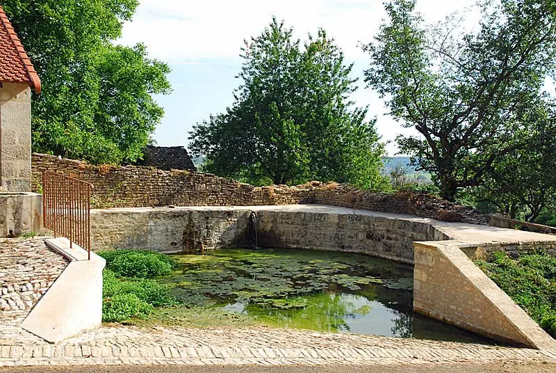 Fontaine et lavoir de Chalancey
