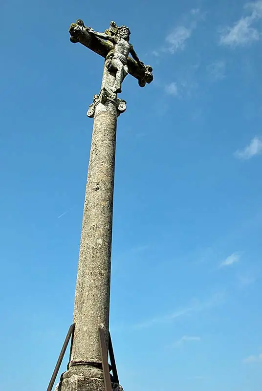 Croix de cimetière d'Heuilley-le-Grand