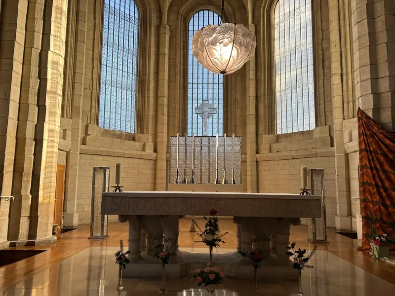 Chapelle Notre-Dame-de-Fidélité aux verrières Lalique