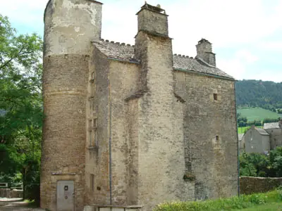ENSEMBLE FORTIFIE DU VILLARD