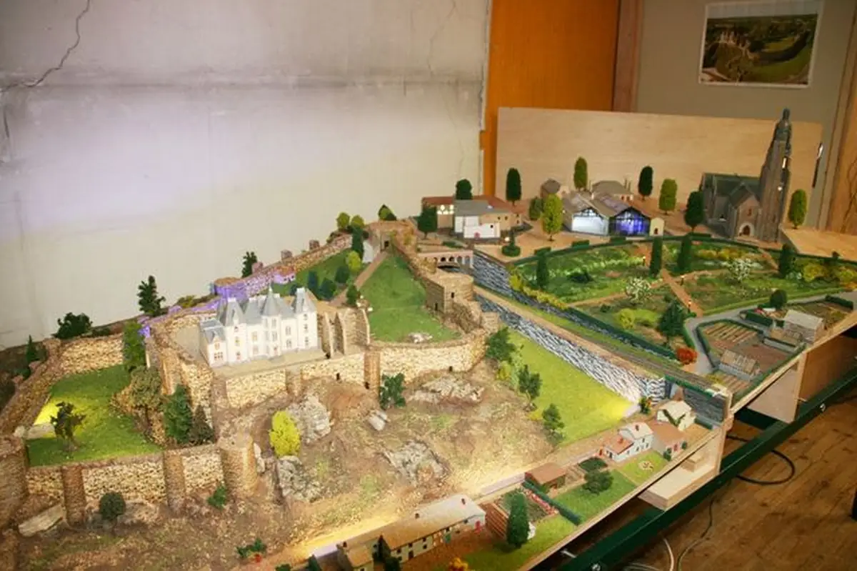 Maquette Ferroviaire Animée