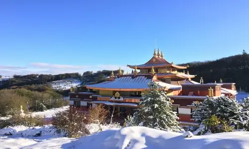 TEMPLE BOUDDHISTE LERAB LING