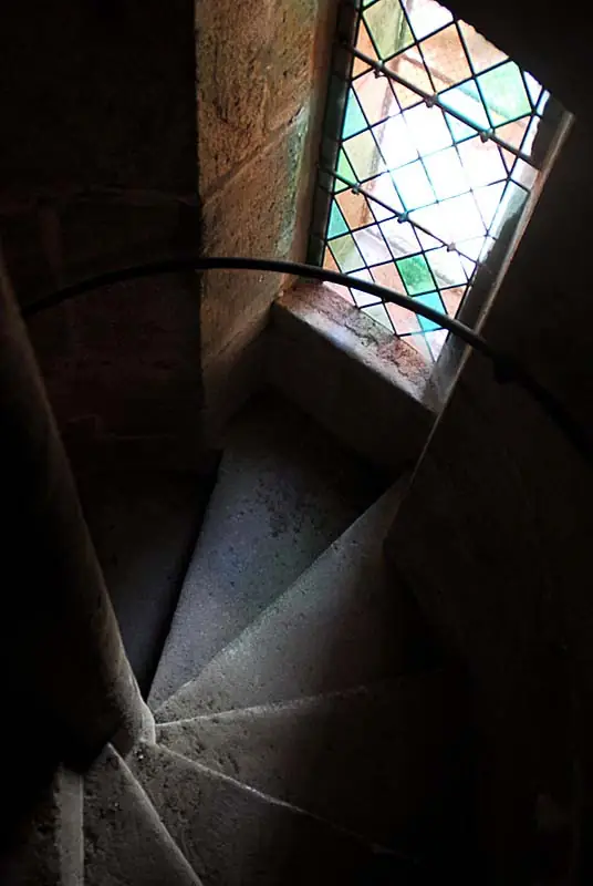 Montée à la tour sud de la Cathédrale et visite audio-guidée