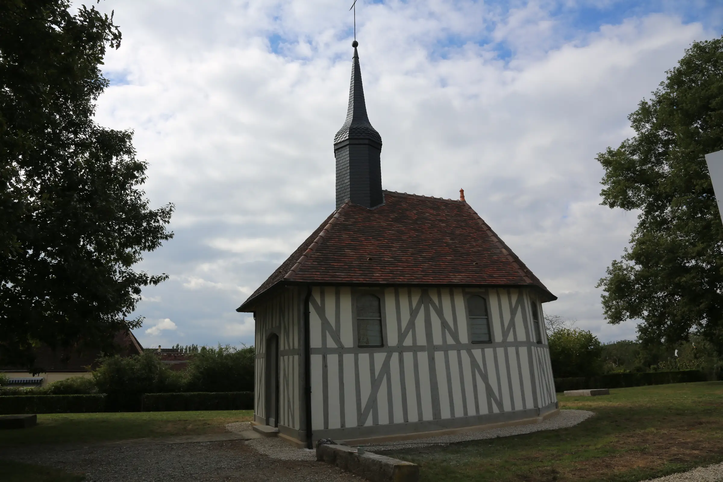 Chapelle Saint-Aubin à Ervy-le-Châtel