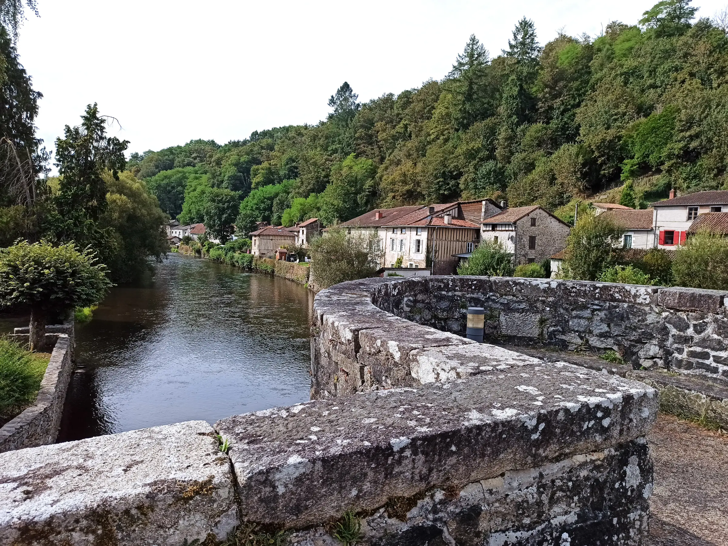 Rando à la découverte du GR® de Pays Monts et Barrages – Saint-Léonard-de-Noblat