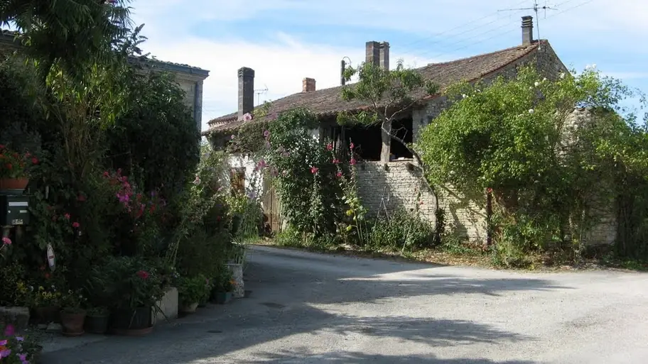 Villages-rues de la Rivière et de Monfaucon