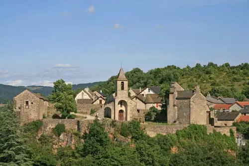 ENSEMBLE FORTIFIE DU VILLARD