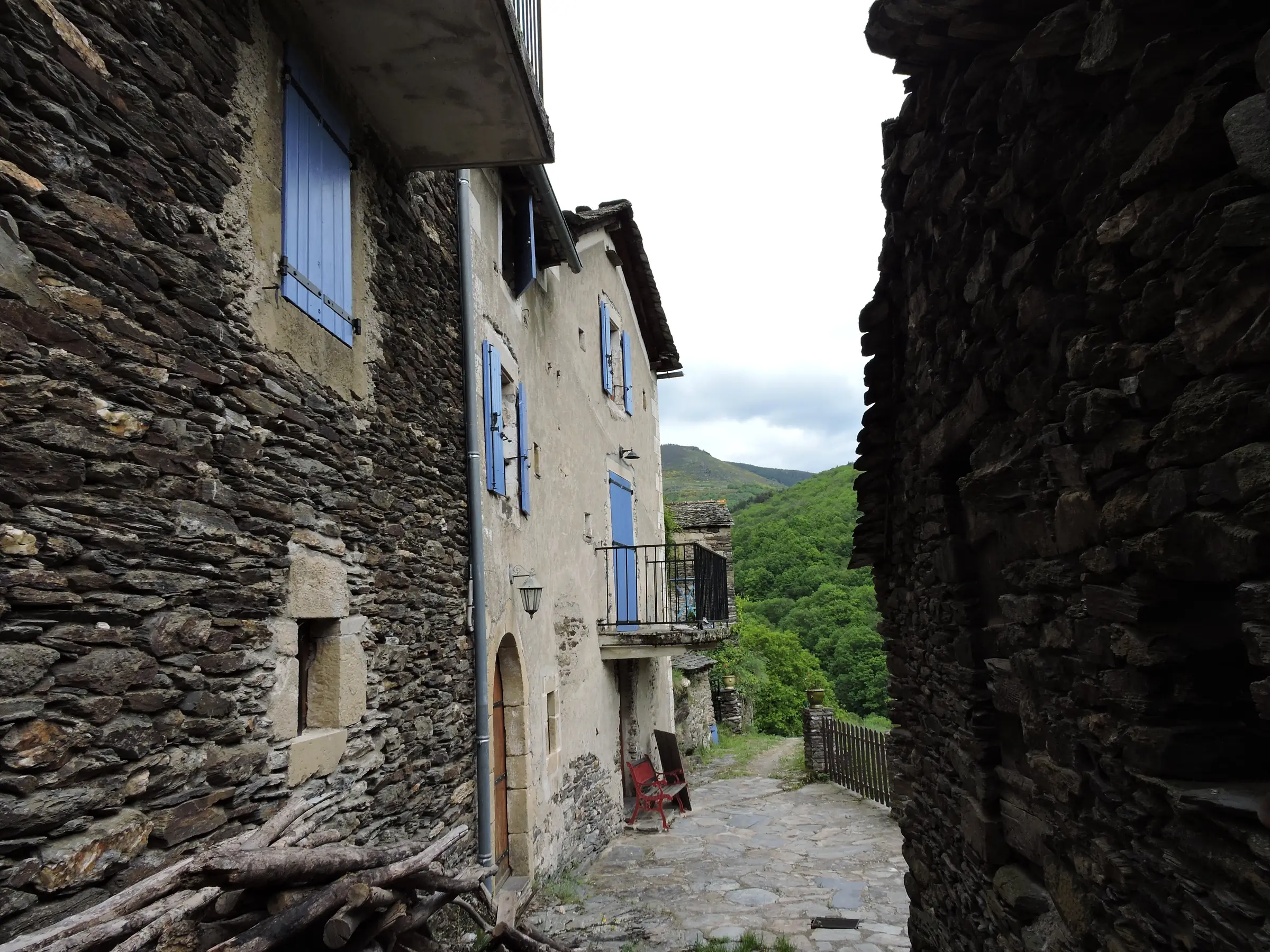 SAINT-JULIEN D'ARPAON