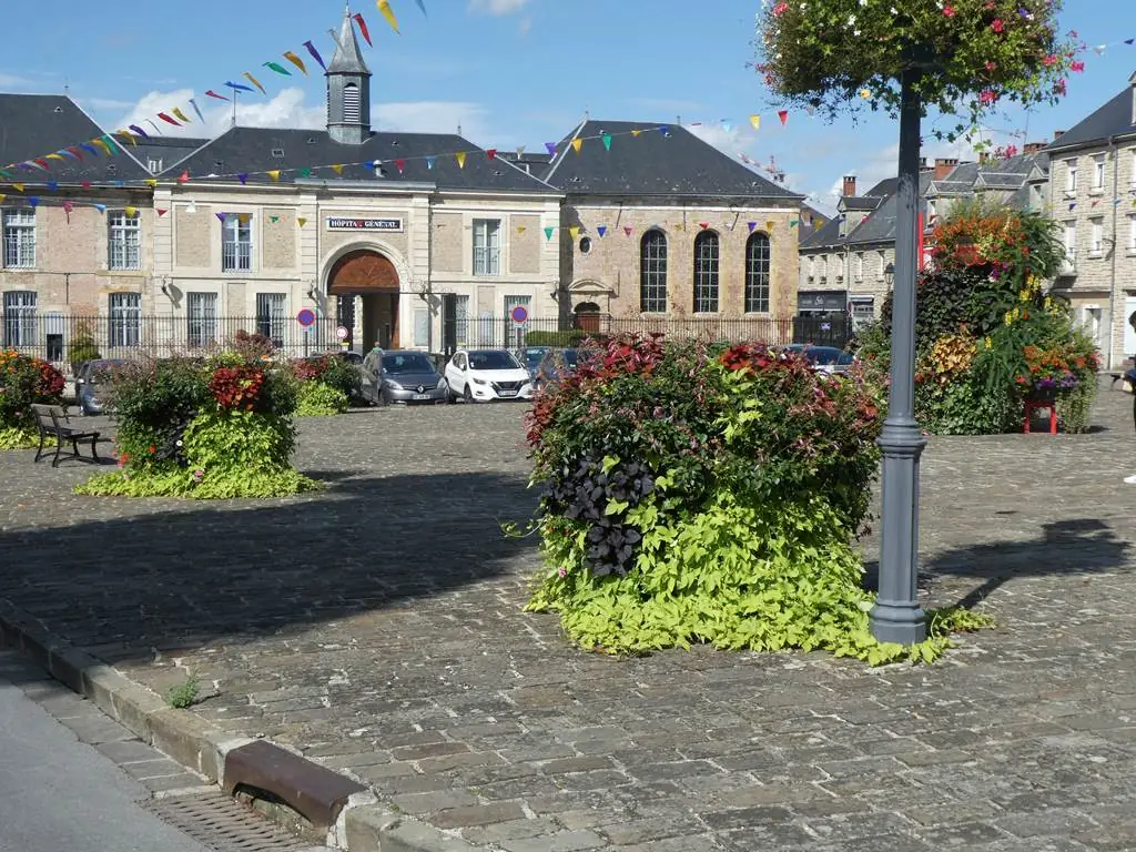 Rethel - Ville Fleurie 3 fleurs