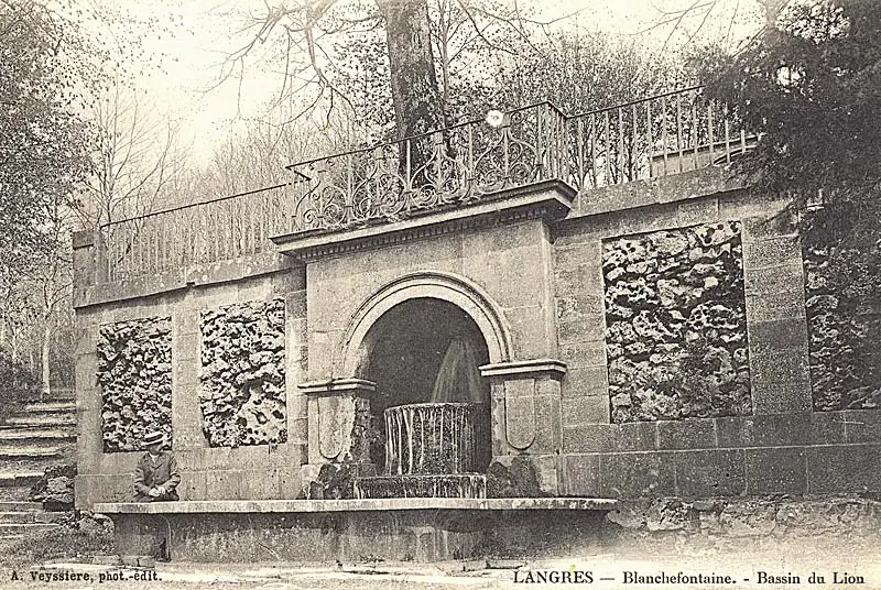 Fontaine de la Grenouille