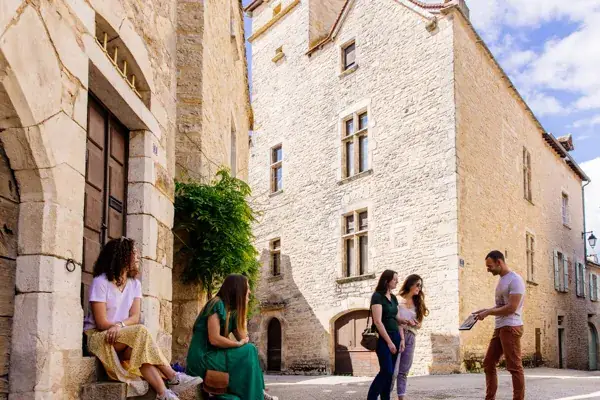 Visite guidée de Villeneuve-d'Aveyron