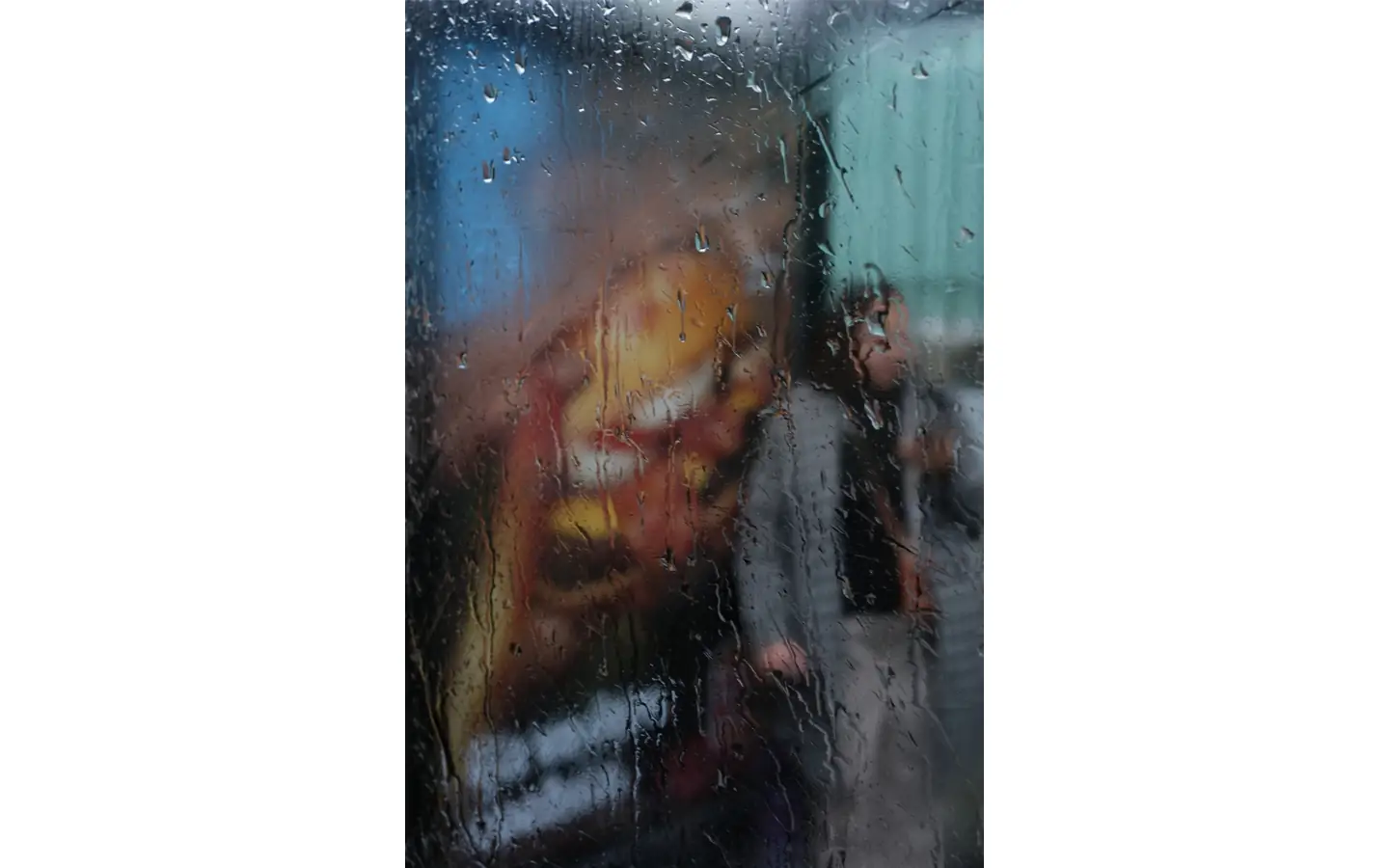 Une photographe fait le trottoir