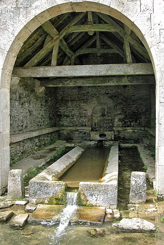 Fontaine Saint-Eloi de Chatoillenot