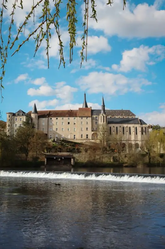L'ancienne ville fortifiée de Saint-Gaultier