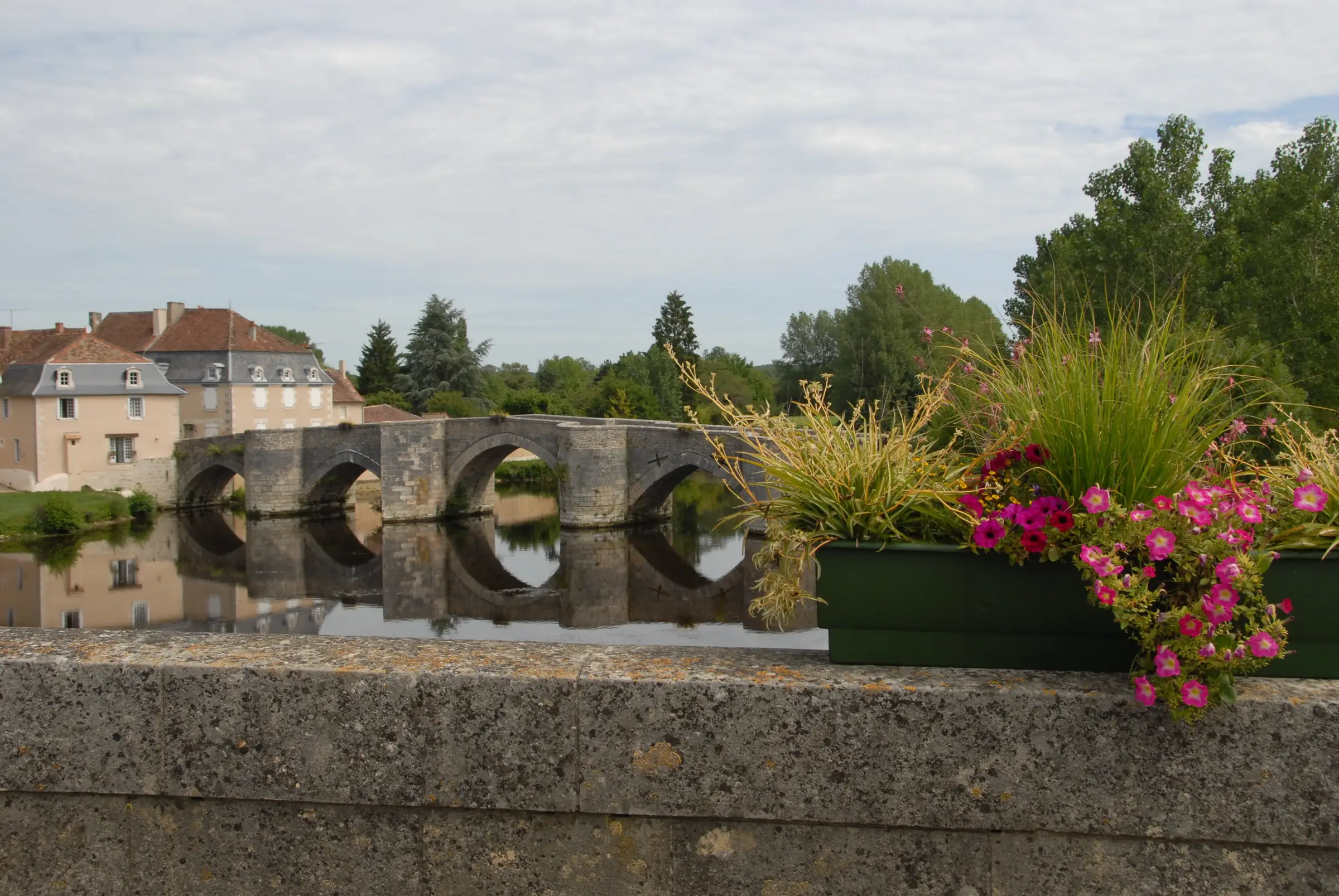 Vieux Pont de Saint-Savin et Saint-Germain