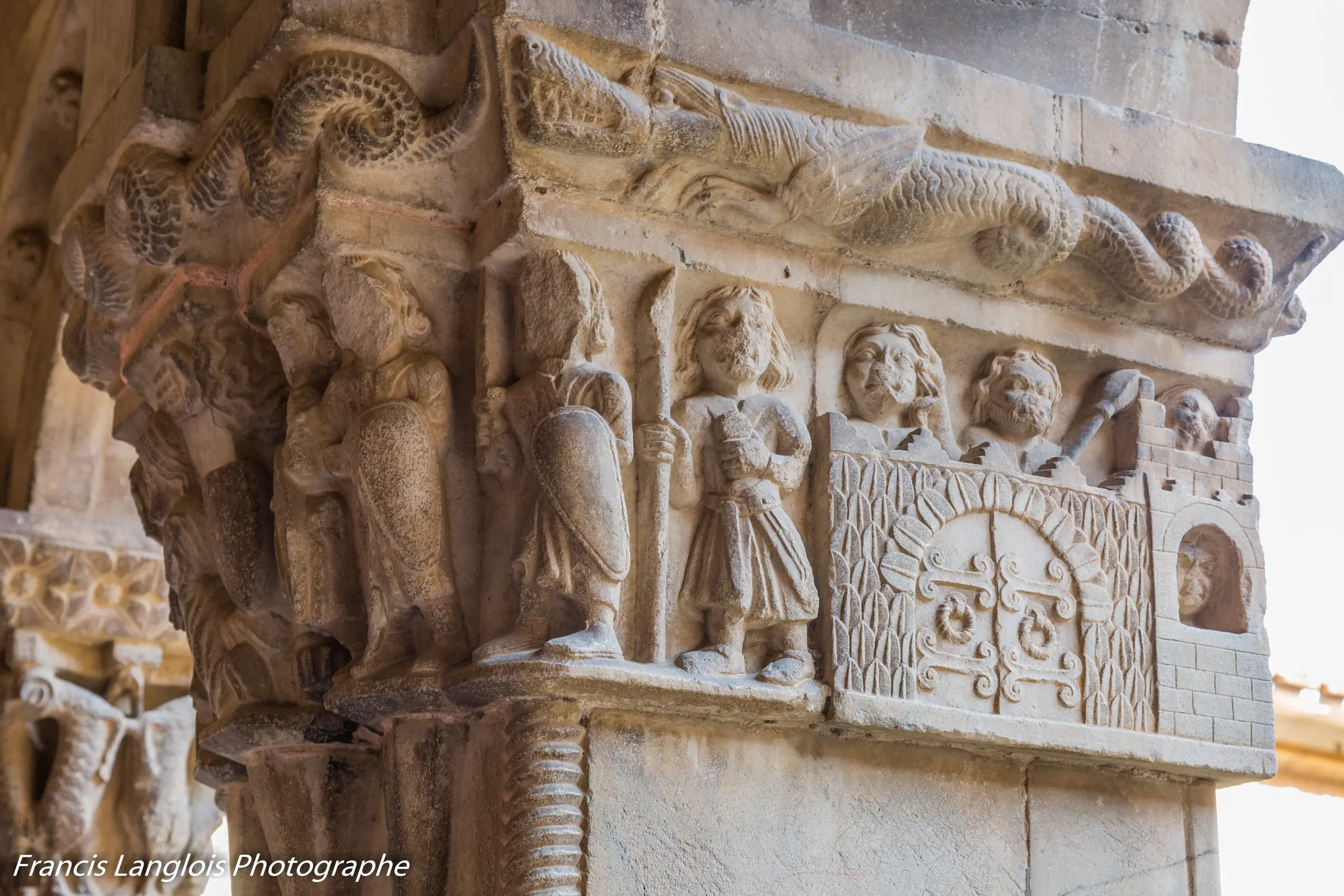 CLOITRE D'ELNE