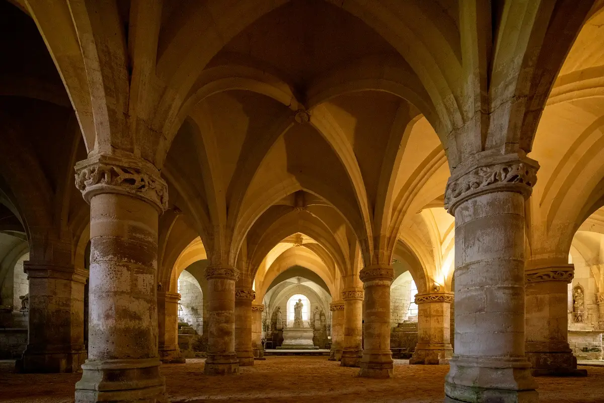 Eglise Notre-Dame-de-l'Assomption et sa crypte