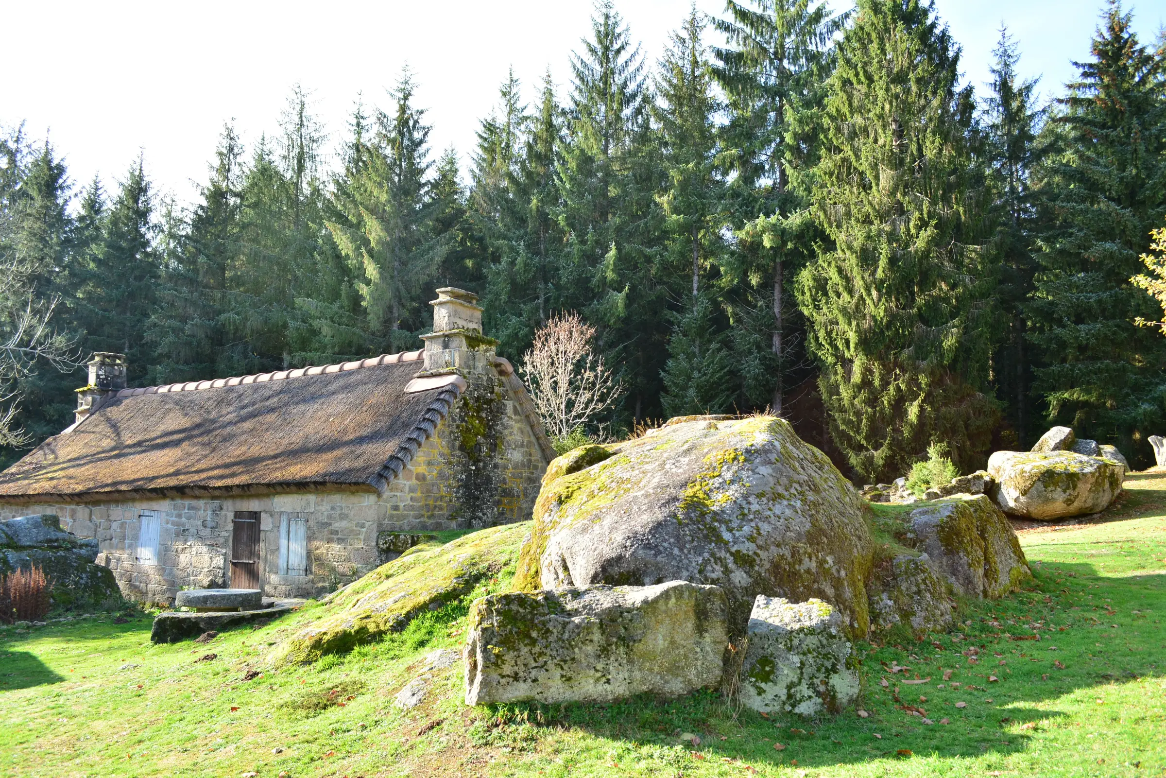 Le village "abandonné" de Clédat