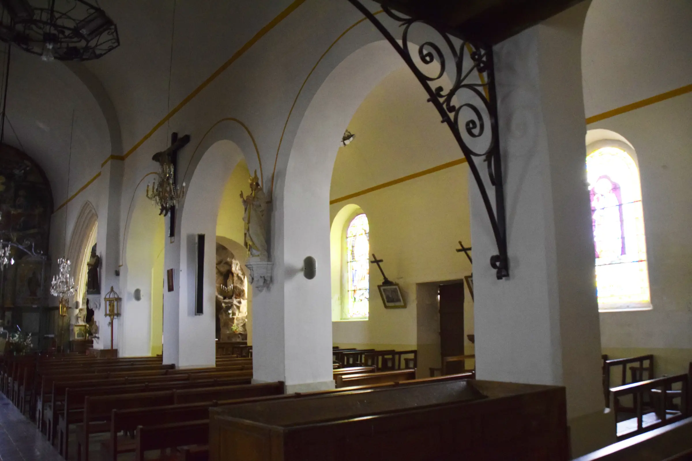 Église Saint-Médard à Pâlis