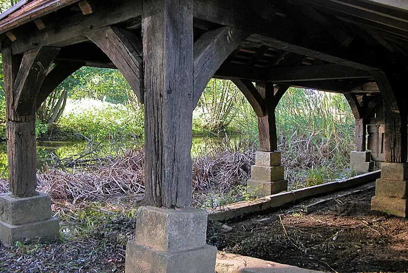 Lavoir au fil de l'eau N°2 à Dommarien