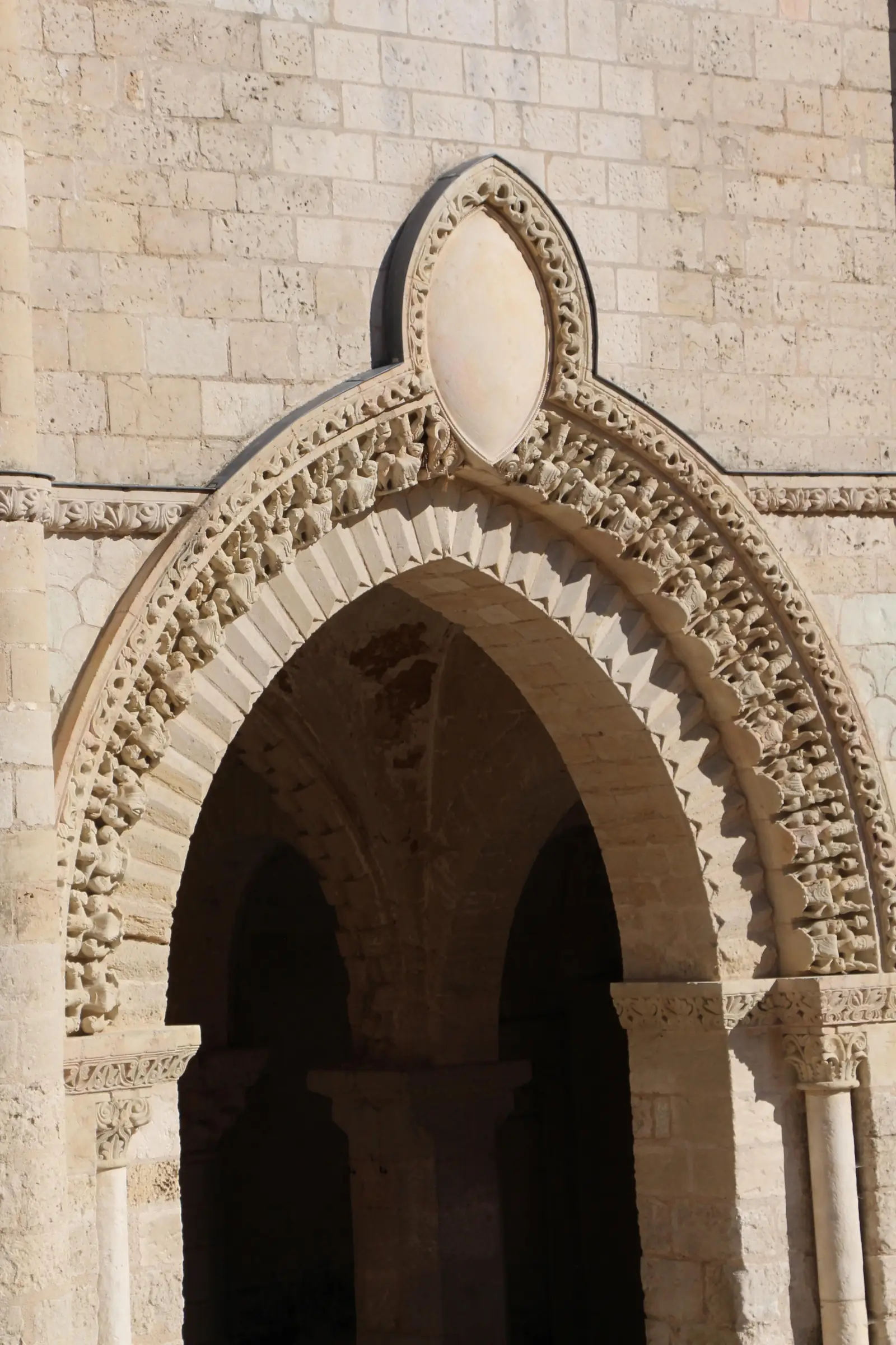 L'église abbatiale Saint-Pierre