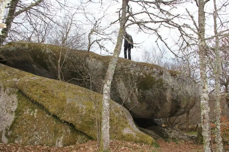 Pierre tremblante