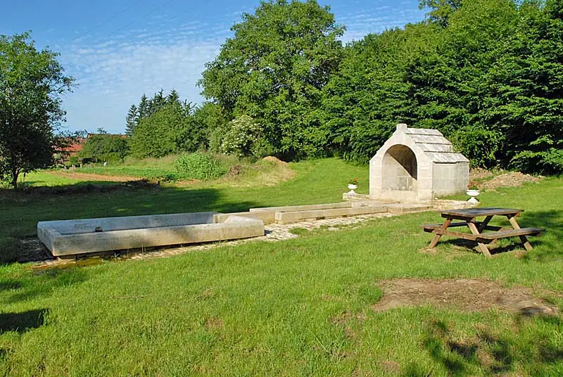 Fontaine de l'Epine de Balesmes-sur-Marne