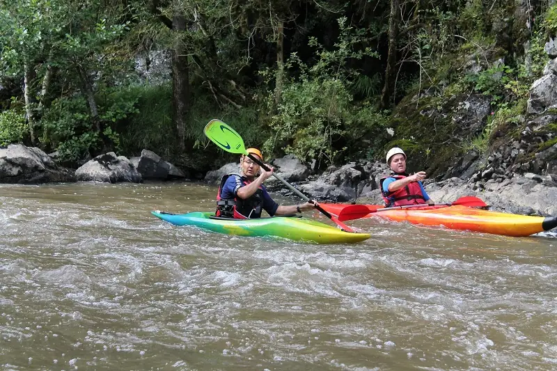Été actif - kayak en eaux vives