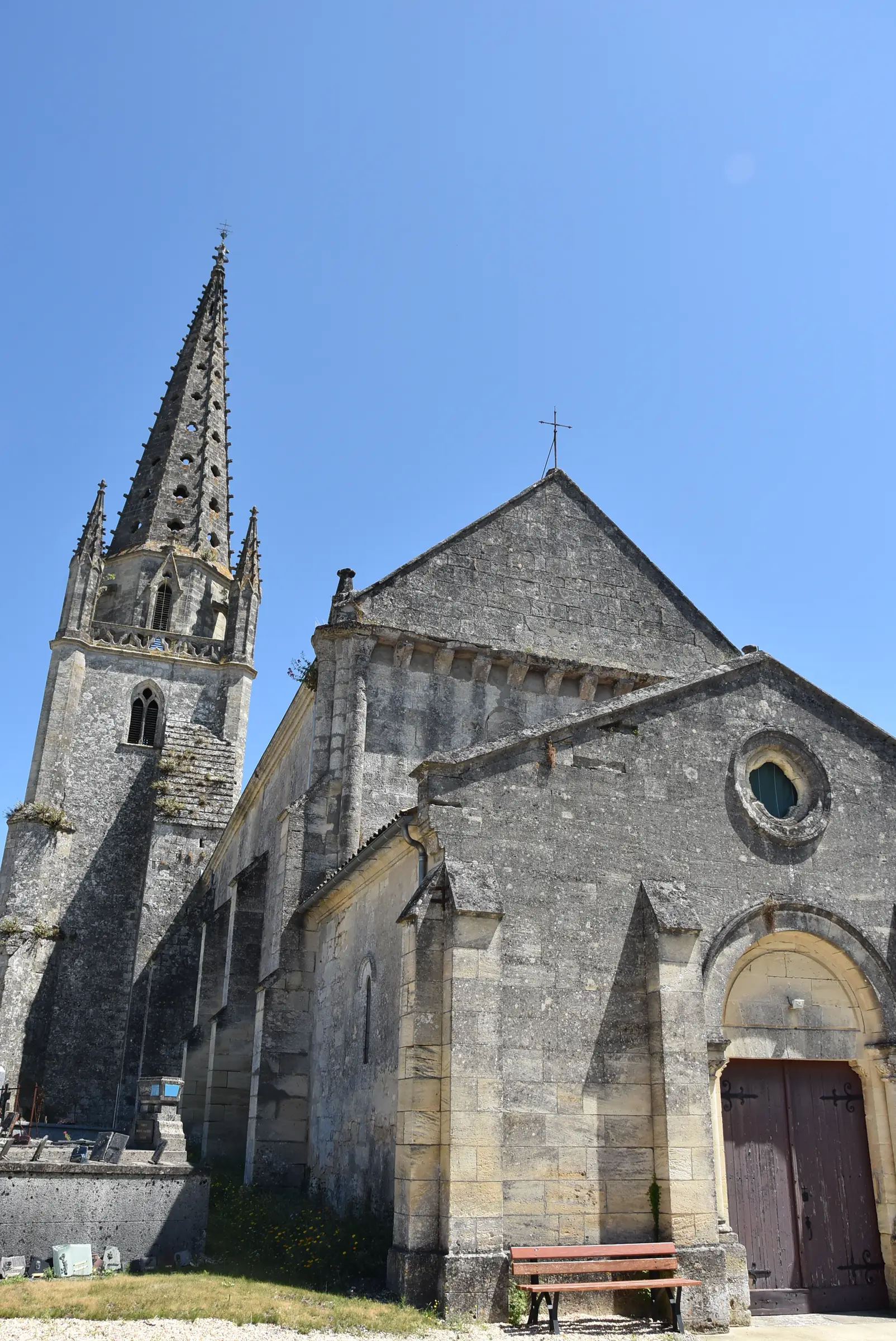 Eglise Saint-Pierre de Salignac