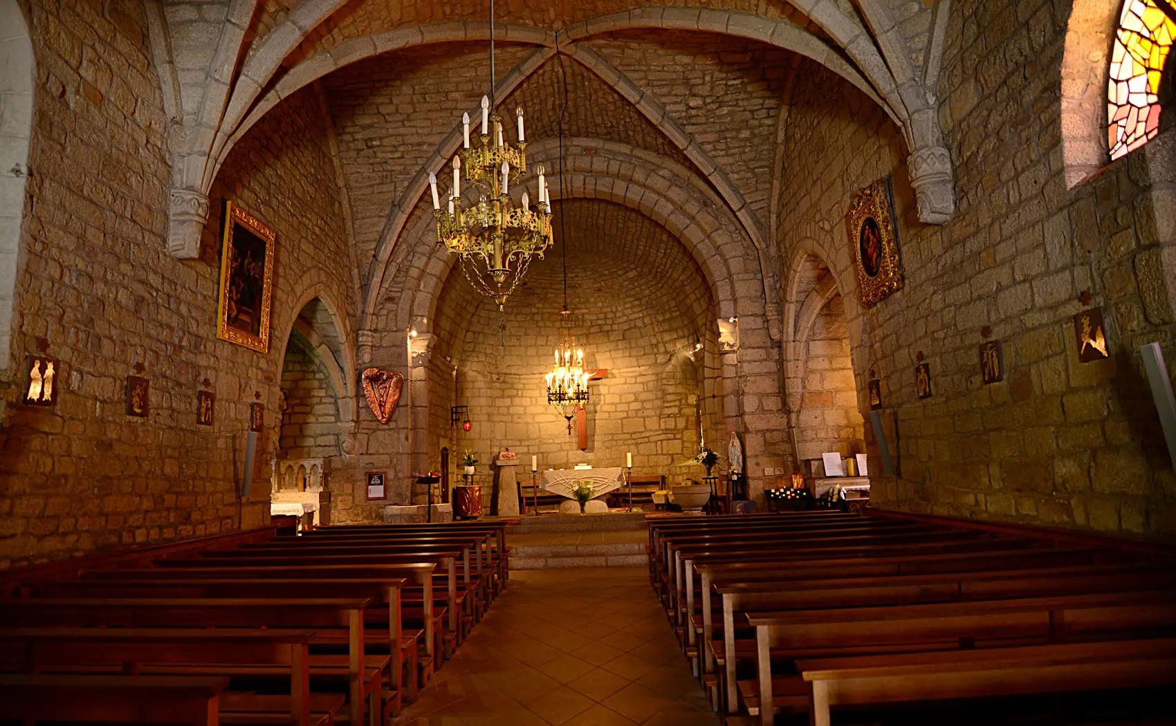 EGLISE SAINT-ETIENNE