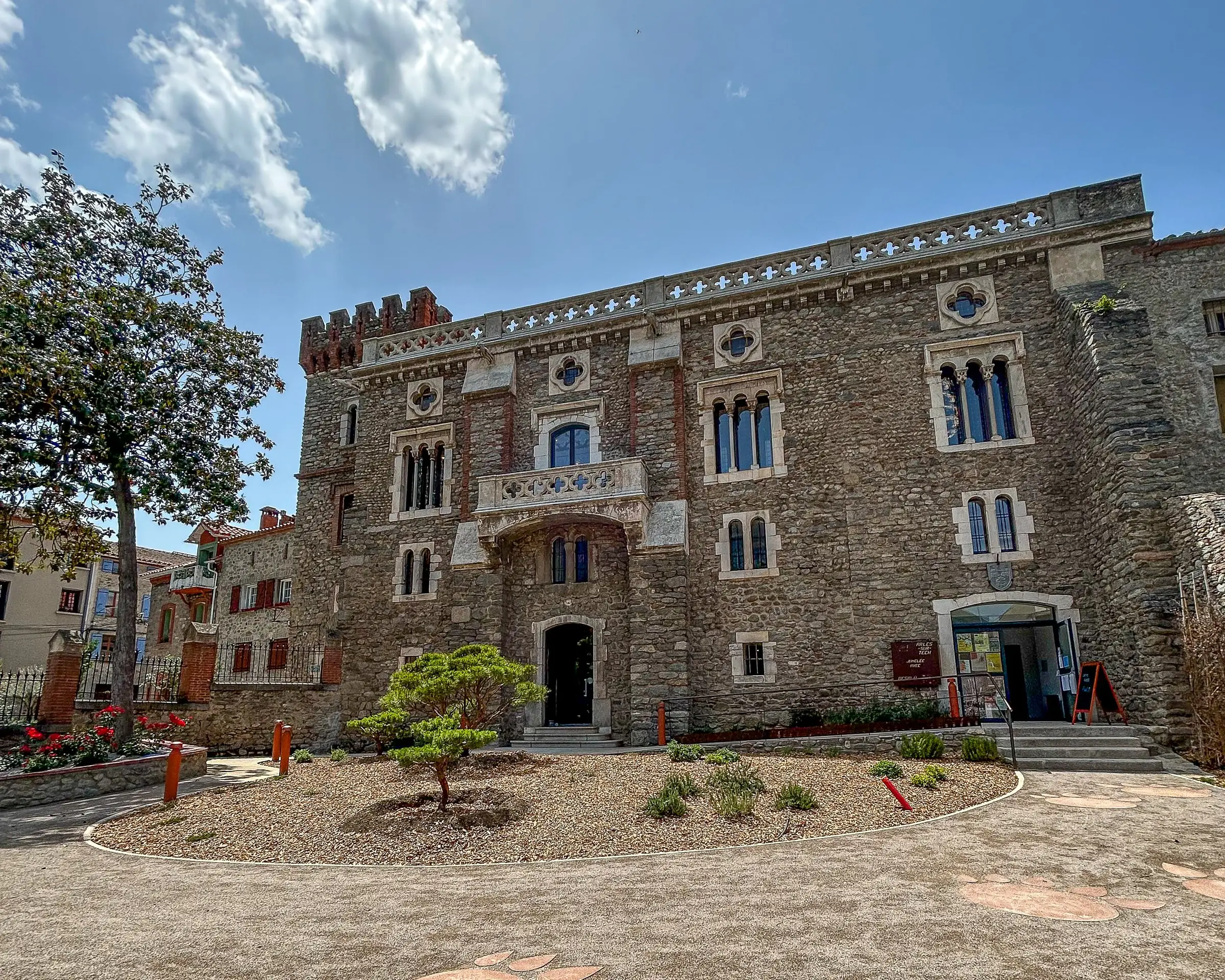 ABBAYE SAINTE MARIE D'ARLES SUR TECH