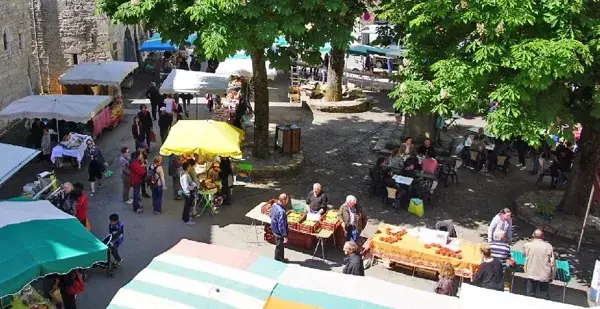 Marché de Villeneuve, le dimanche matin