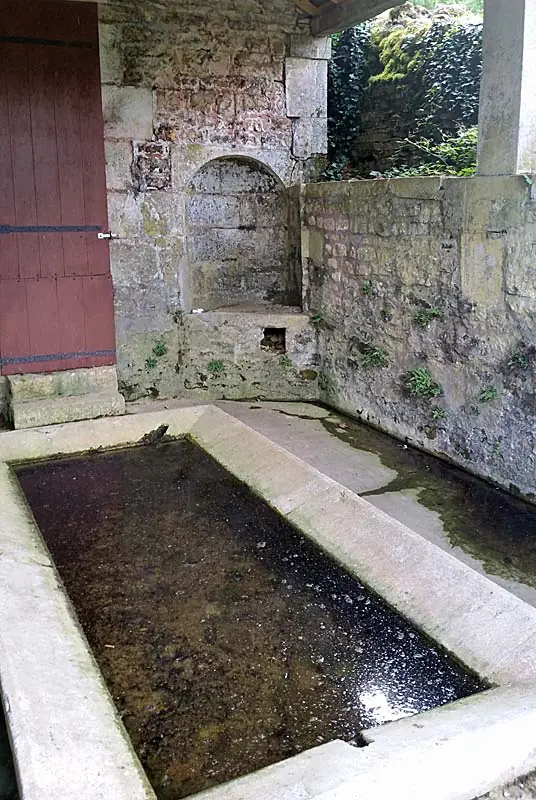 Lavoir de Marnay-sur-Marne (1)