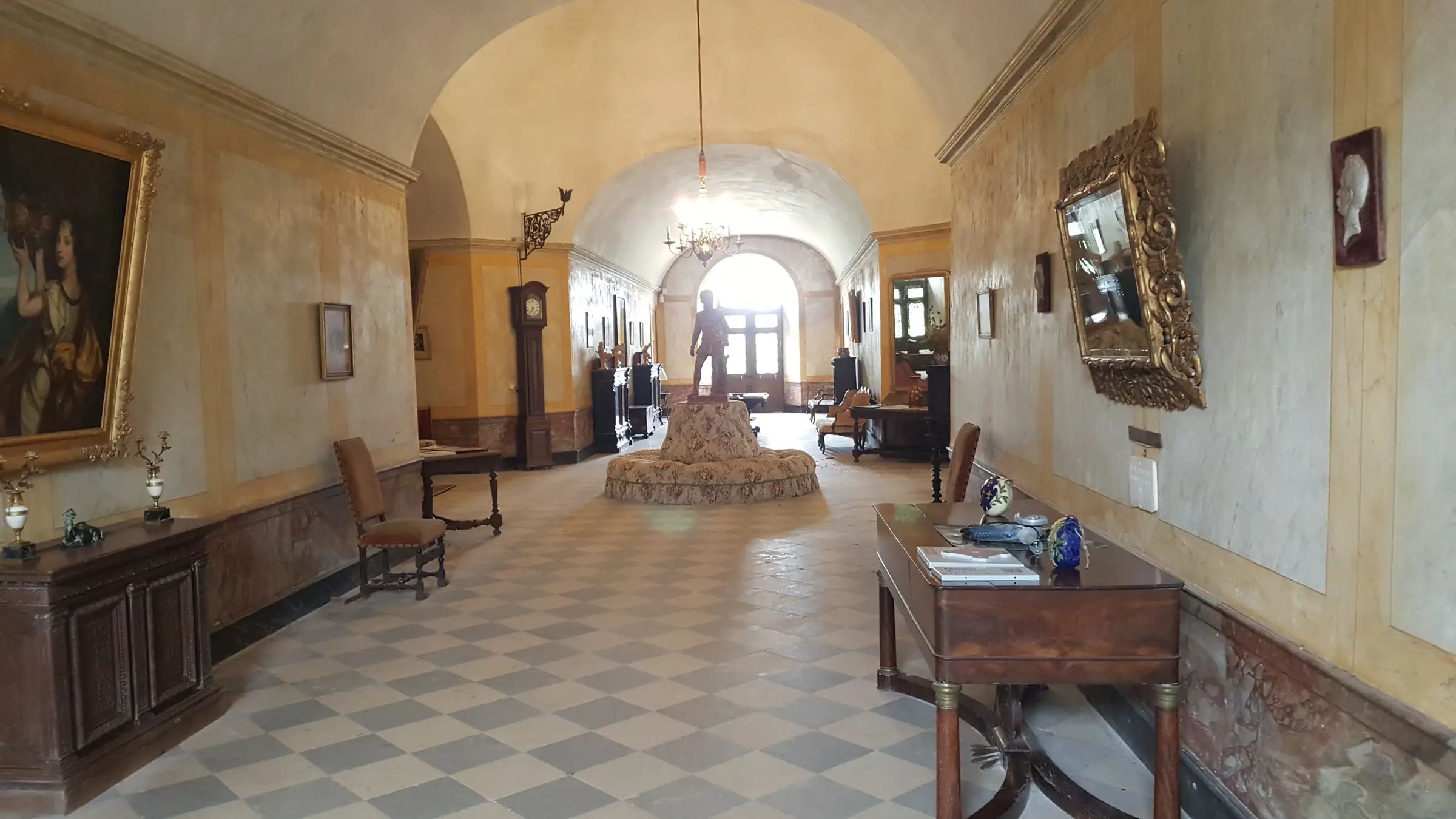 VISITE DU CHATEAU DE LA NINE