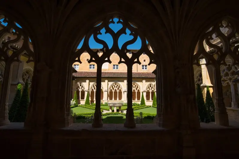 Cloître de Cadouin
