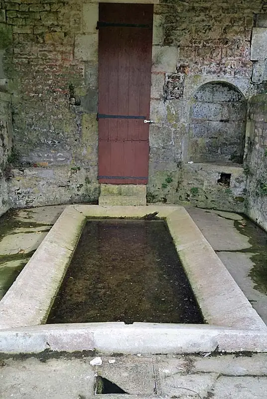 Lavoir de Marnay-sur-Marne (1)