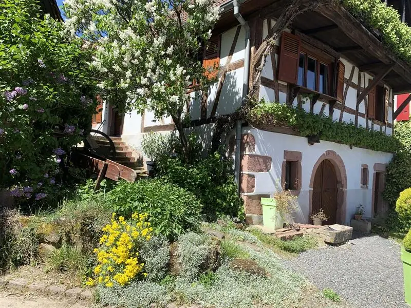 Maison traditionnelle à pan de bois
