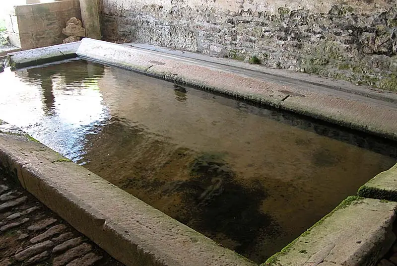 Lavoir de Saint-Ciergues (1)