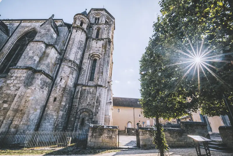 Église Sainte-Radegonde
