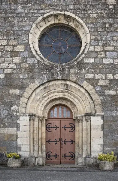 Église Saint Laurent de Cruéjouls