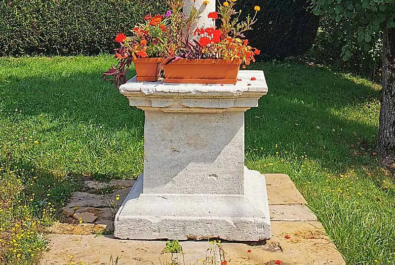 Croix du Viau à Neuilly-l'Evêque