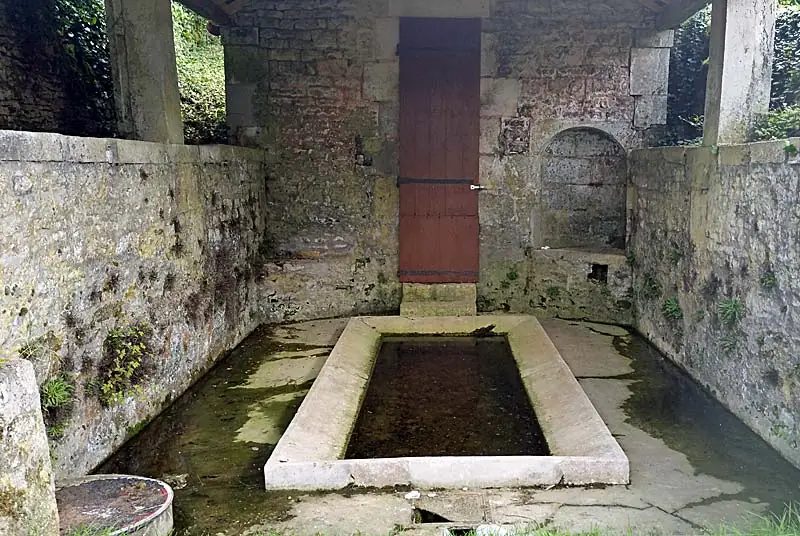 Lavoir de Marnay-sur-Marne (1)