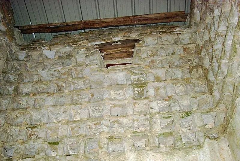 Colombier du château de Poinson-les-Grancey