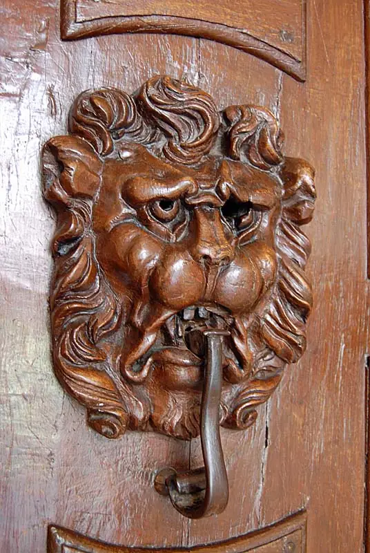 Heurtoirs et portes particulières de Langres