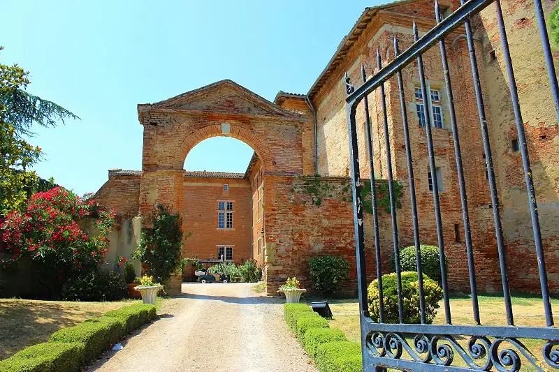 CHÂTEAU DE LAUNAC