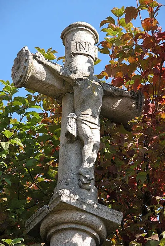 Croix de Saint-Broingt-le-Bois (1)