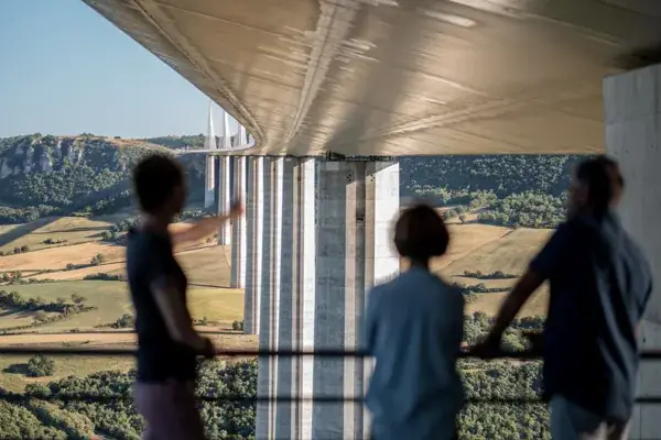 Viaduc de Millau : Le Sentier des Explorateurs (groupes)