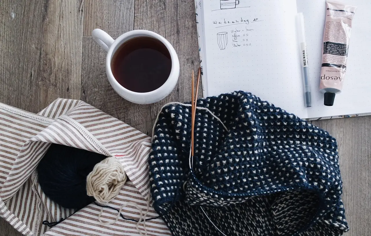 CAFÉ TRICOT