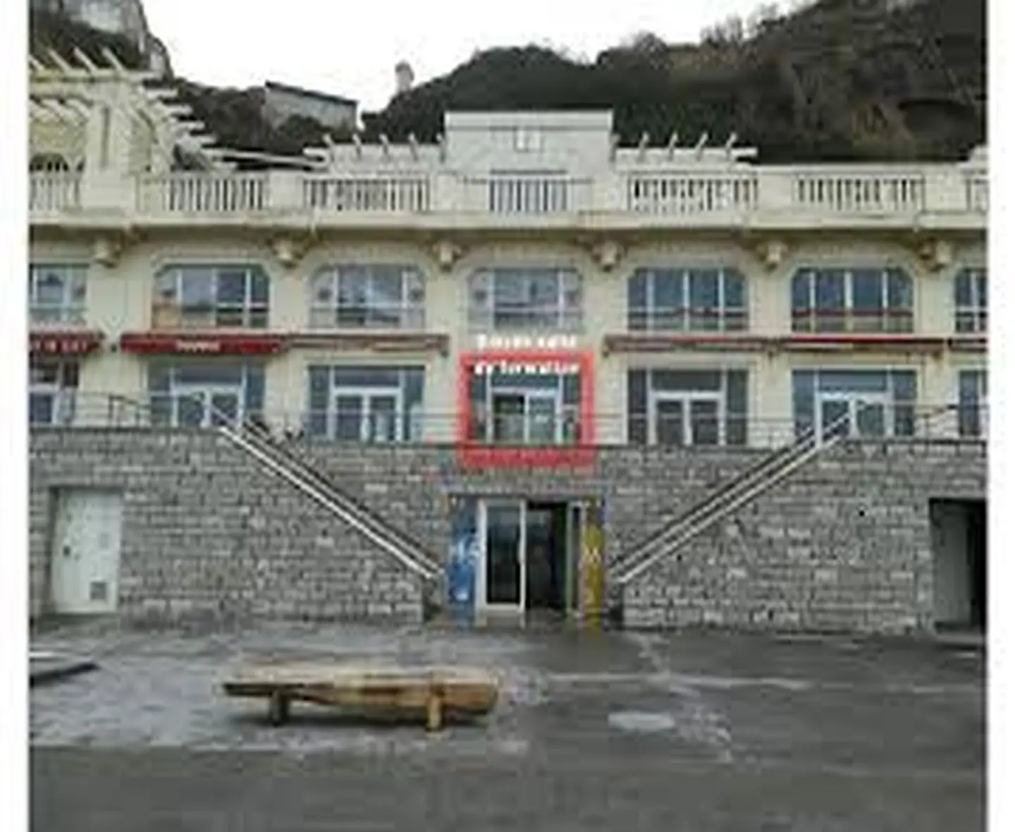 L'Etablissement des Bains