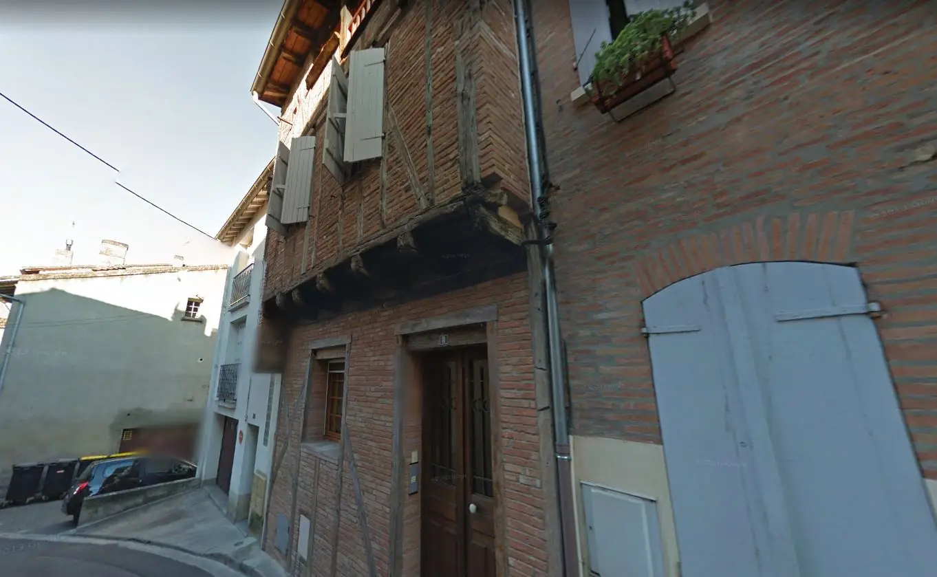 MAISON A COLOMBAGES